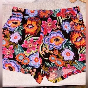 Floral Women's Shorts Torrid Size 2